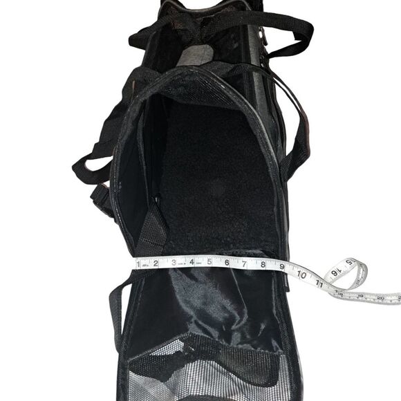 Collapsible Airline Approved Pet Carrier Duffle - Picture 5 of 9